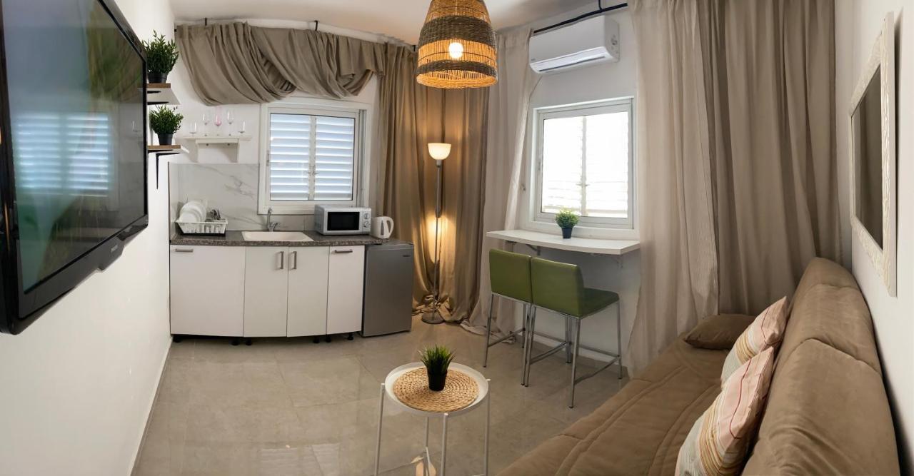 Apartment Oskar Beach 바트얌 외부 사진