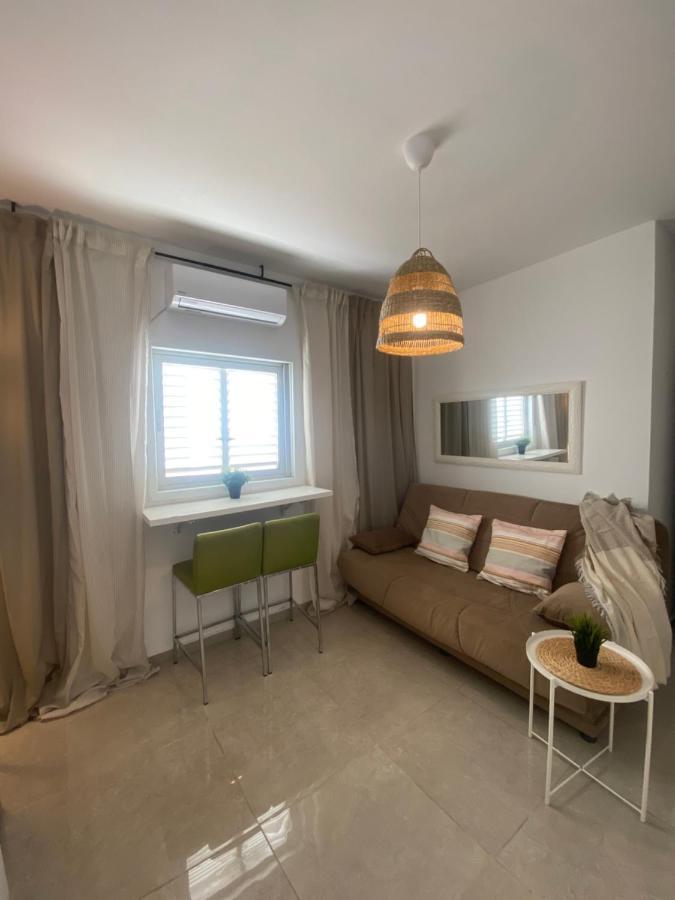 Apartment Oskar Beach 바트얌 외부 사진