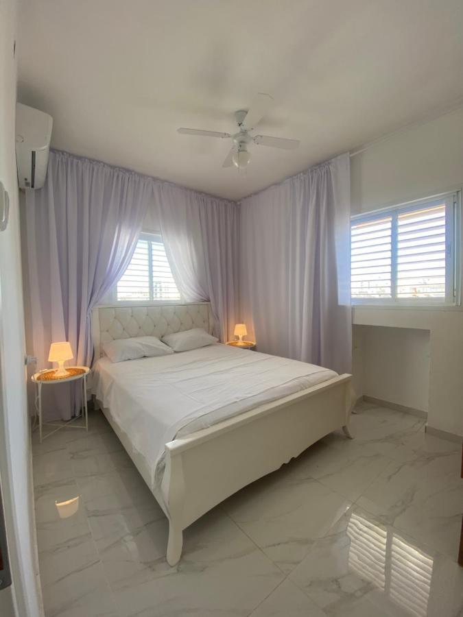 Apartment Oskar Beach 바트얌 외부 사진
