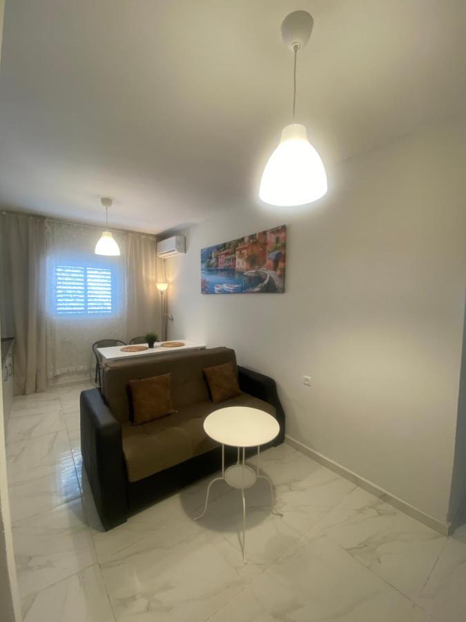 Apartment Oskar Beach 바트얌 외부 사진