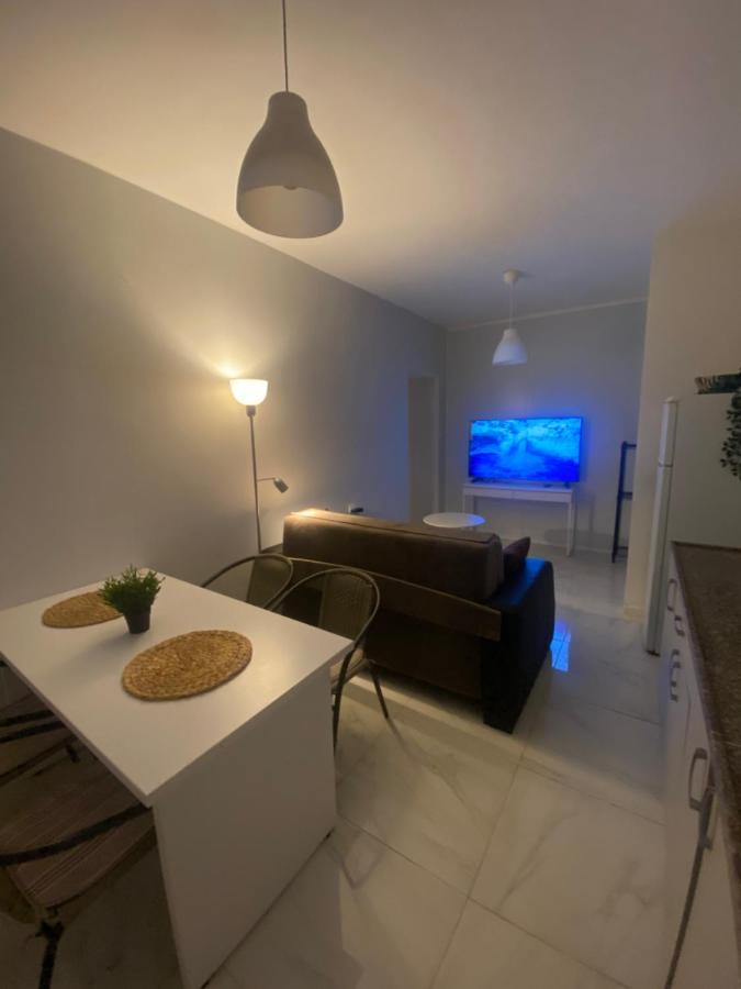 Apartment Oskar Beach 바트얌 외부 사진