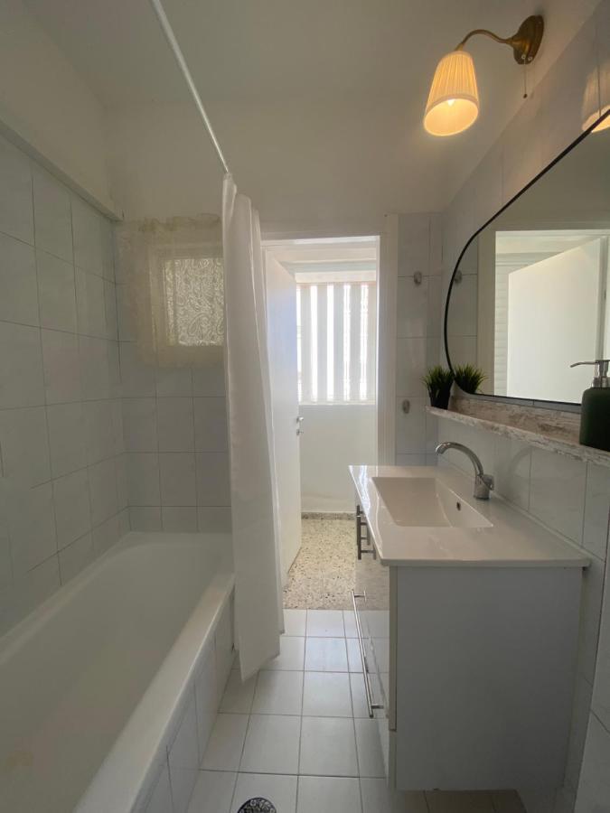 Apartment Oskar Beach 바트얌 외부 사진